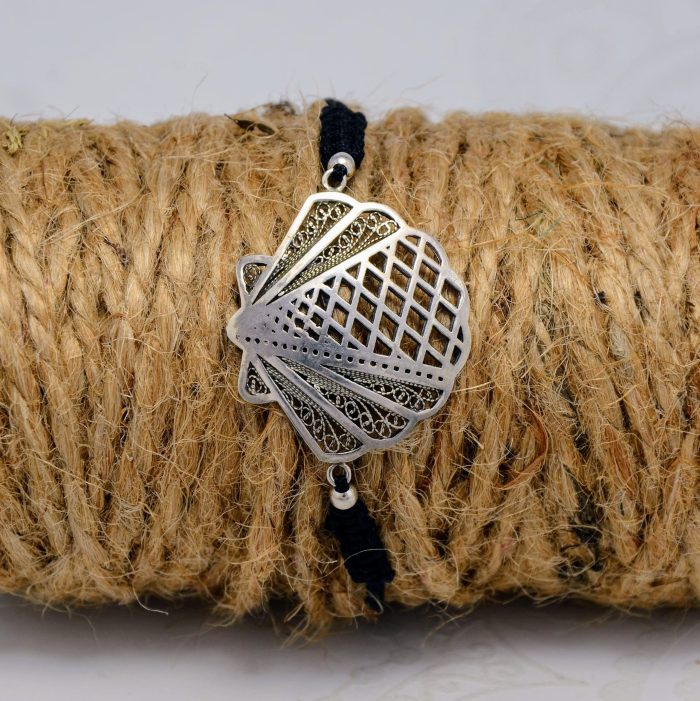 Pulseira concha com ponte